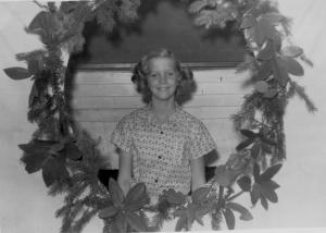 APG - 1957 Christmas card photo-individual shot of Judy